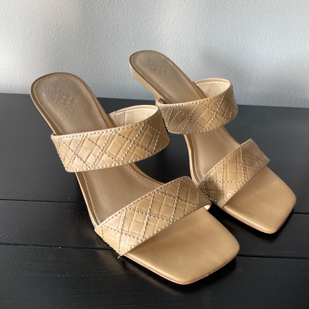 Dolce Vita Sandals